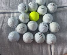 Mixed golf balls , Accepting swaps for better balls! Like tp5s pro v1s Taylormade ink , calaway supersofts