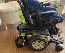 Power chair quantum edge 2.0