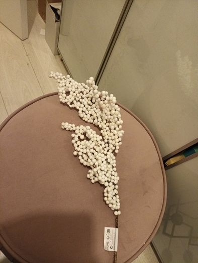 Long stem faux christmas snowy berries
