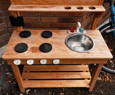 Play kitchen mud kitchen