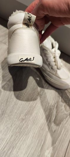White fur lined trainers 33