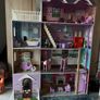 Wooden doll house Image 4