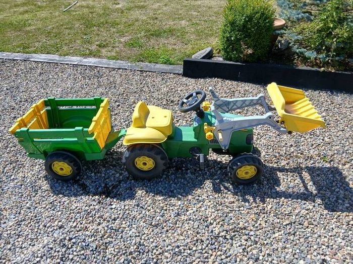 john deere pedal tractors free
