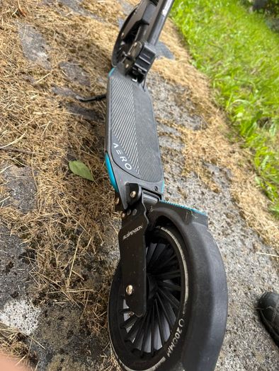 Aero A230 scooter