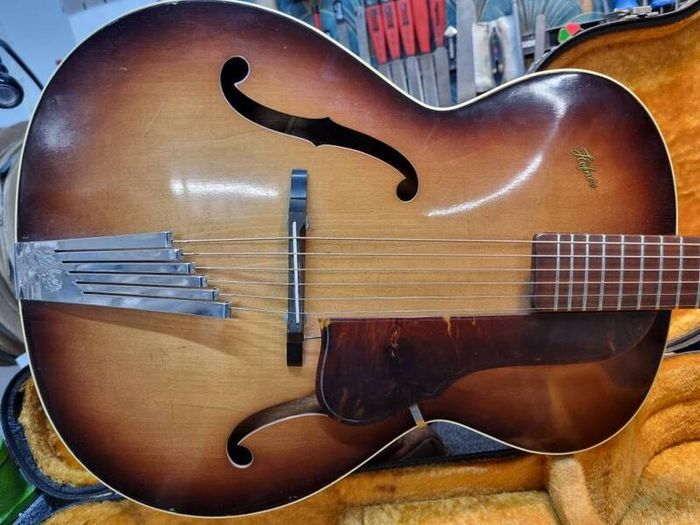 1958 Hofner Congress archtop guitar