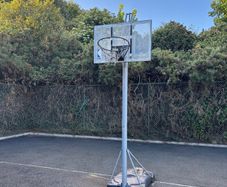 basketball stand