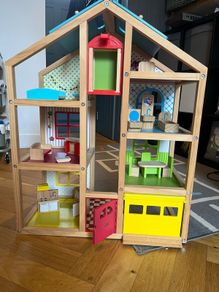 doll house