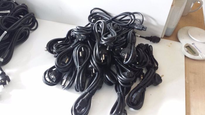 power cables leads