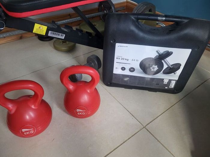 Complete Home Gym Bundle: PASYOU Bench, 20kg Dumbbell Set & Barbell.