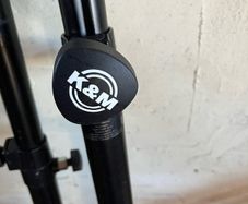 Kam , speaker distance poles