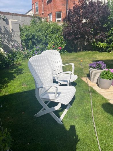 Garden  lounge chairs