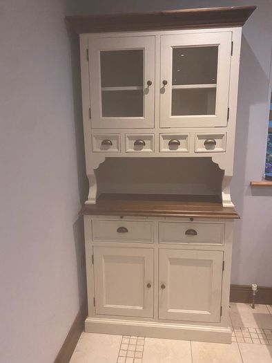 sideboard