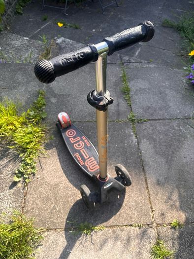 kid's scooter