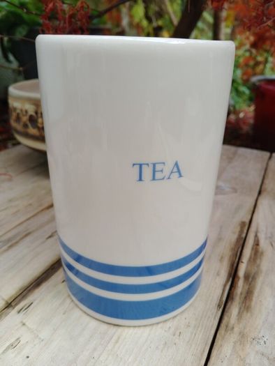 Tea storage jar, utensils storage, blue stipe