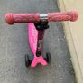 Micro maxi deluxe scooter Image 3