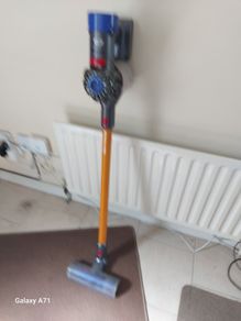 Dyson V7 Absolute cordless Vacuum Cleaner , in excellent condition