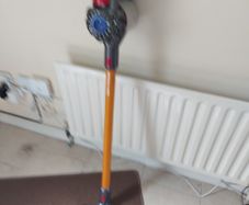 Dyson V7 Absolute cordless Vacuum Cleaner , in excellent condition