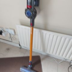 Dyson V7 Absolute cordless Vacuum Cleaner , in excellent condition