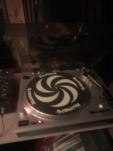 numark vinyl turntable decks