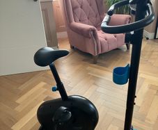 Great excercise bike with adjustable resistance