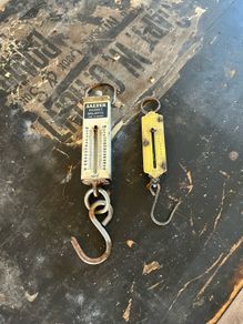 Vintage Pocket Weighing Scales
