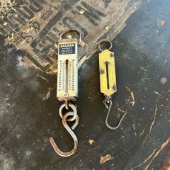 Vintage Pocket Weighing Scales
