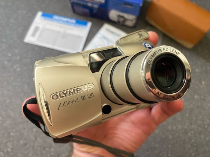 READ! Olympus MJU-III 120 Compact Point & Shoot Film Camera 38-120mm Lens