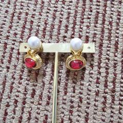 Vintage Style Brand New Ruby Red & Pearl Earring