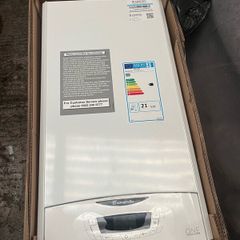 Gas boiler and chimney
