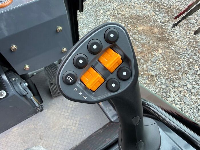 NEW Yardex 3816T - 0% Finance Available
