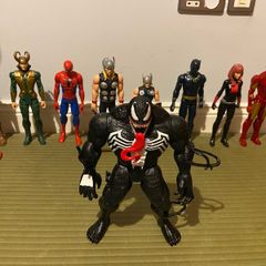 Large Marvel Figures Lot