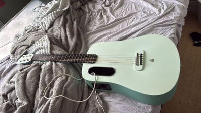 Guitar Lava Me touch Smart
