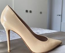 High heels. Nude. CELINE. Perfect conditions. UK 7.