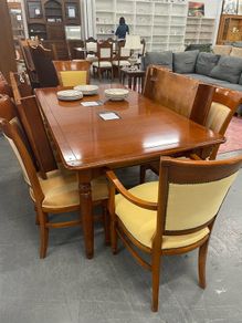 8 Person Extending Dining Table
