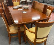 8 Person Extending Dining Table