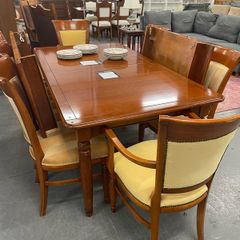 8 Person Extending Dining Table