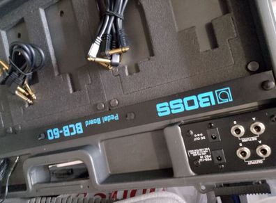 Boss bcb-60 pedal board with psu and cables.