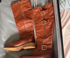 boots clarkes