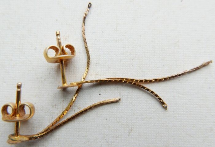 9ct Gold 375 Earrings 0,94g