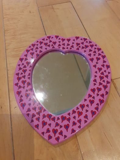 Girls bedroom mirror