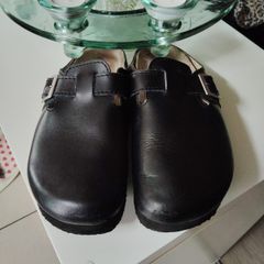 Leather clogs