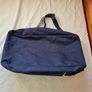 Head hold all 24" long 11" wide Navy In excellent condition Image 3
