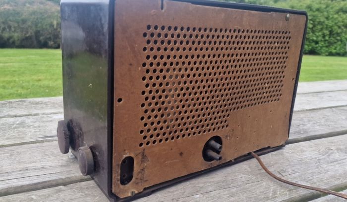 Vintage Philips Valve Radio  For Restoration