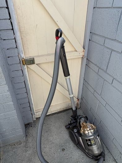 dyson hoover