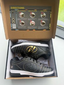 heelys