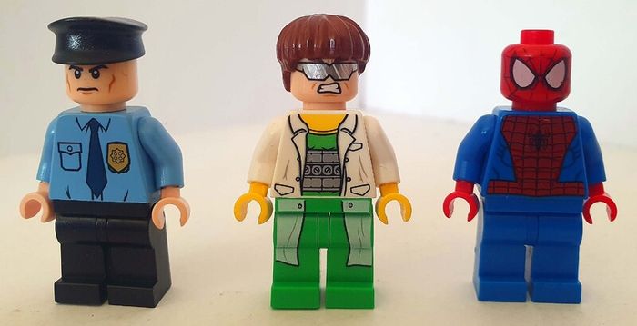 Lego Spider-man 76015: Doc Ock Truck Heist (2014) 100% Complete (NO BOX)
