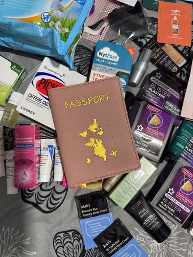 Bargain travel makeup, skin and haircare and more  bundle new