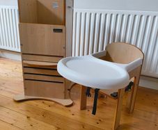 Little Helper FunPod HighChair 5 in 1 Learning Tower / Highchair Very Good Condition