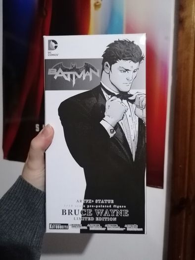 Batman Bruce Wayne DC Comics Kotobukiya Action Figure