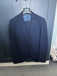Remus Uomo Suit 40r